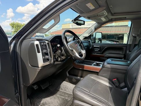 Used 2019 GMC Sierra 2500 SLT AWD/4WD image 14
