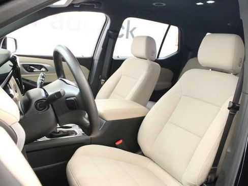 Used 2023 Chevrolet Traverse LS FWD image 24