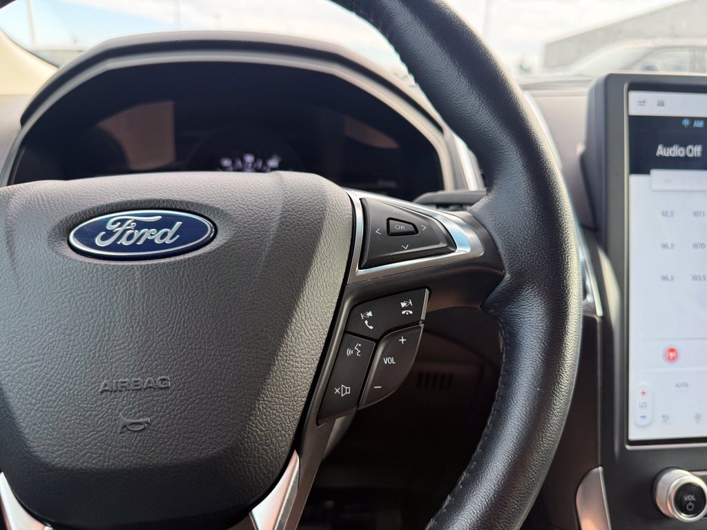 Used 2023 Ford Edge Titanium AWD/4WD image 24