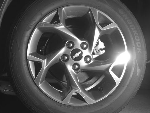 Used 2025 Chevrolet Trax LT w/ LT Convenience Package image 14