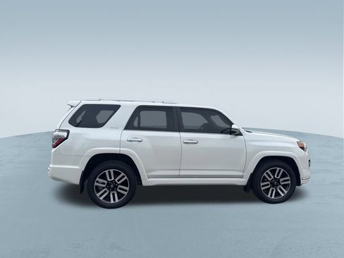 Used 2017 Toyota 4Runner Limited image 9