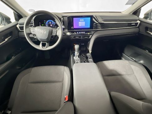 Used 2026 Toyota Camry LE FWD image 28