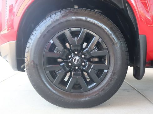 Used 2022 Nissan Frontier SV RWD image 5