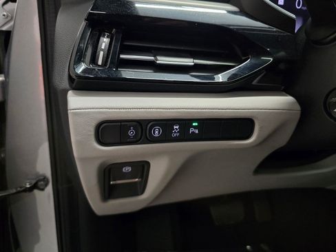 Used 2022 Acura MDX FWD w/ Technology Package image 28