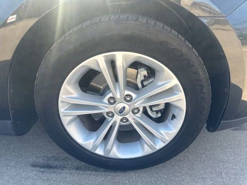 Used 2015 Ford Taurus SEL w/ Equipment Group 201A image 9