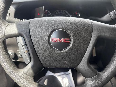 New 2026 GMC Savana 3500 RWD image 22