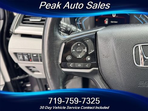 Used 2018 Honda Odyssey Elite image 18
