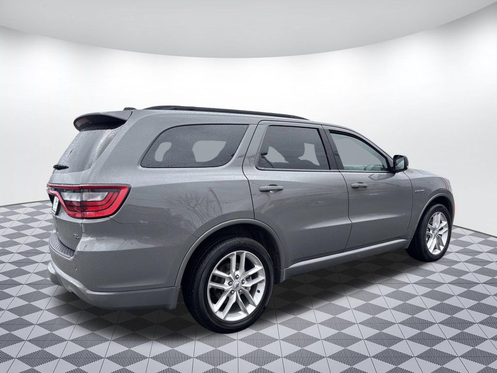 Used 2025 Dodge Durango R/T AWD/4WD image 7