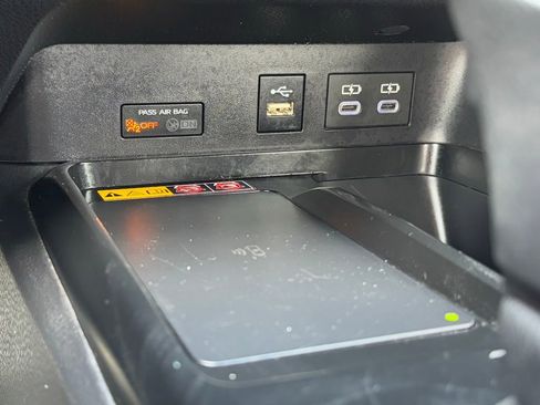 Used 2025 Toyota Camry SE FWD image 22