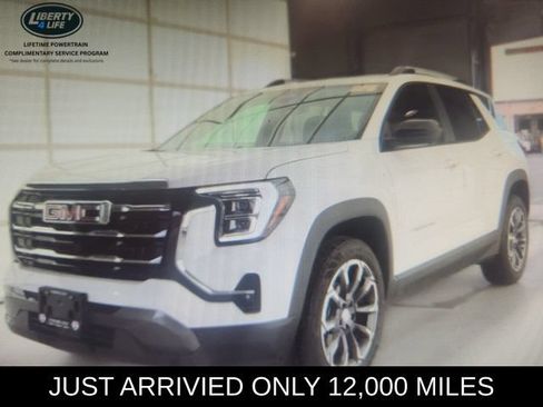 Used 2026 GMC Terrain Elevation w/ Elevation Premium Package AWD/4WD image 3
