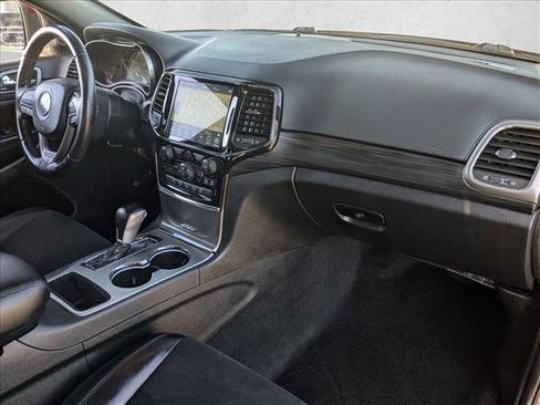 Used 2022 Jeep Grand Cherokee Laredo X image 22