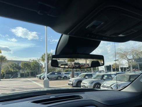 Used 2025 Chevrolet Silverado 1500 Custom image 26