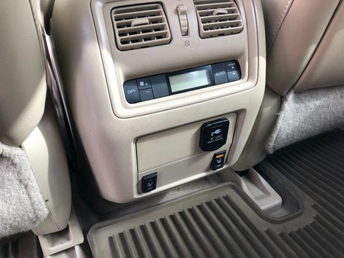 Used 2013 Nissan Pathfinder SL w/ SL Premium Pkg image 34