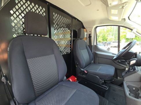 Used 2024 Ford Transit 250 Low Roof w/ Exterior Upgrade Package RWD image 15
