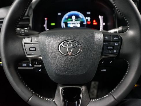 Certified 2025 Toyota Camry SE image 12