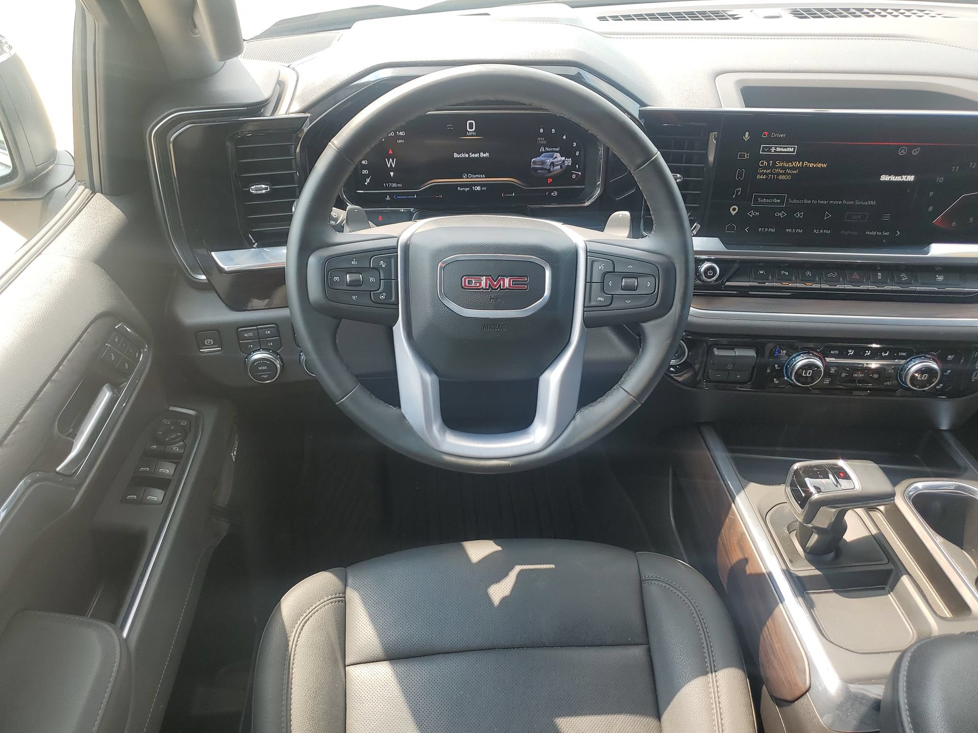 Used 2025 GMC Sierra 1500 SLT w/ SLT Premium Plus Package AWD/4WD image 18