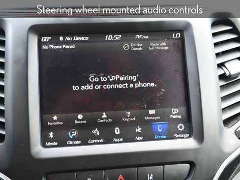 Used 2023 Jeep Cherokee Altitude Lux image 13