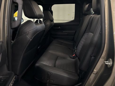 Used 2024 Toyota Tacoma TRD Off-Road w/ TRD Off Road Premium Package AWD/4WD image 8