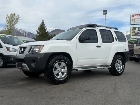 Used 2010 Nissan Xterra S image 1
