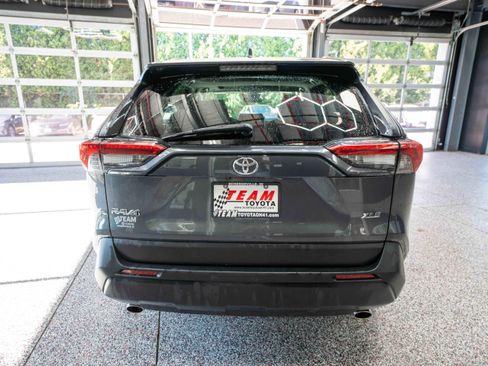 Used 2024 Toyota RAV4 XLE w/ Convenience Package FWD image 3