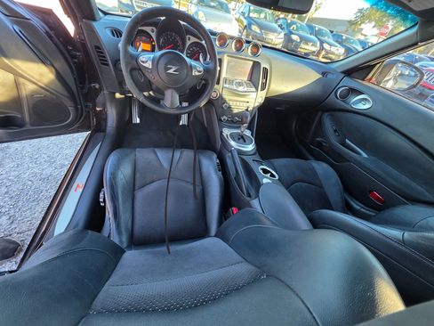 Used 2014 Nissan 370Z Touring w/ Sport Package image 13