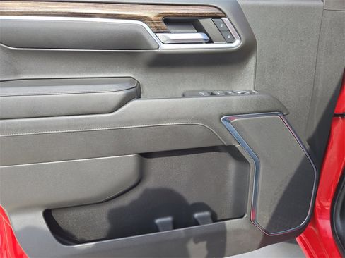 Used 2024 GMC Sierra 1500 Elevation w/ LPO, Elevation Black Package image 31