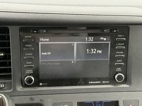 Used 2020 Toyota Sienna XLE w/ XLE Navigation Package AWD/4WD image 13