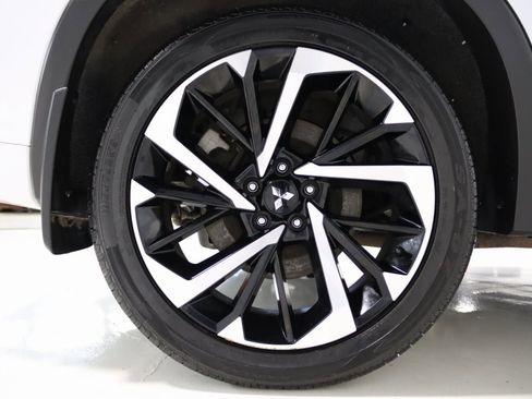 Used 2024 Mitsubishi Outlander 4WD Plug-In Hybrid image 81