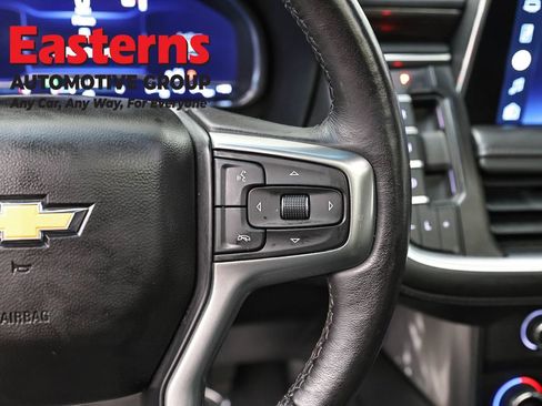 Used 2022 Chevrolet Tahoe LT w/ Luxury Package image 16