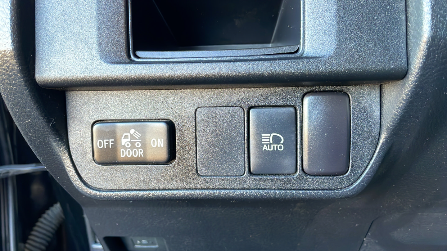 Certified 2019 Toyota Tacoma SR5 AWD/4WD image 15