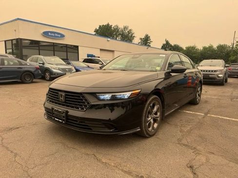 Used 2023 Honda Accord EX-L image 6