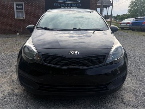 Used 2015 Kia Rio LX w/ Power Package FWD image 2