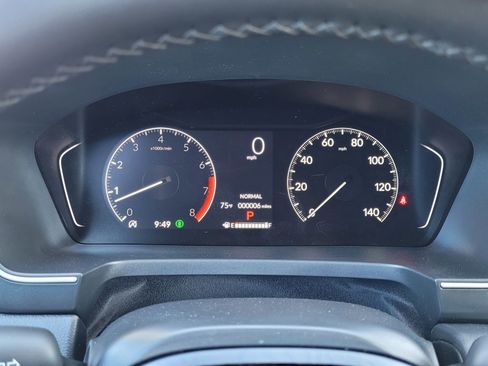 New 2025 Honda Pilot Touring image 10