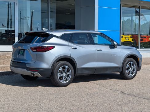 Certified 2025 Chevrolet Blazer LT AWD/4WD image 3