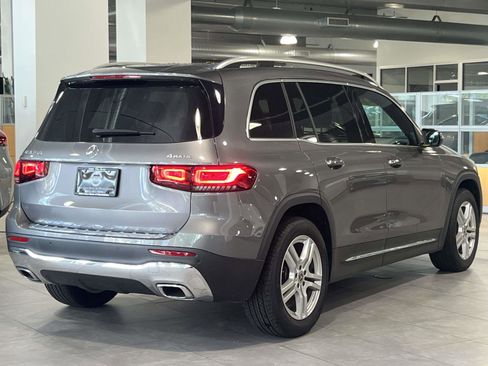 Certified 2022 Mercedes-Benz GLB 250 4MATIC image 3