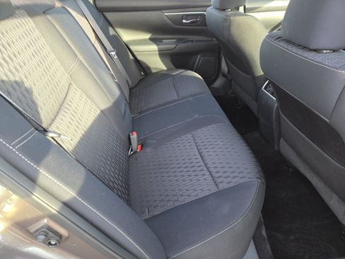 Used 2017 Nissan Altima 2.5 SV w/ Convenience Package image 19