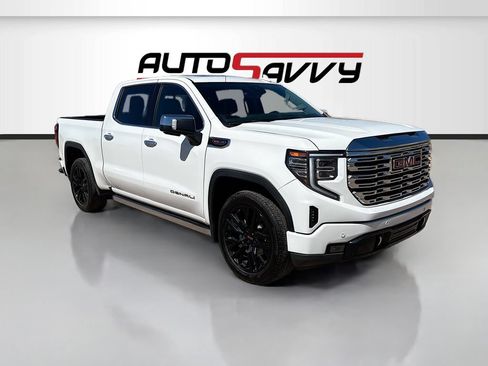 Used 2025 GMC Sierra 1500 Denali w/ Denali Reserve Package AWD/4WD image 1
