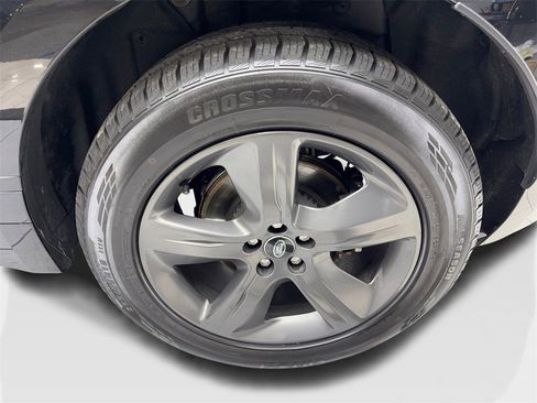 Used 2025 Land Rover Range Rover Velar Dynamic SE image 75