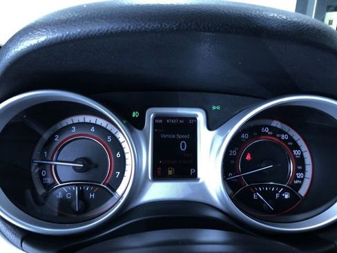 Used 2017 Dodge Journey GT image 29