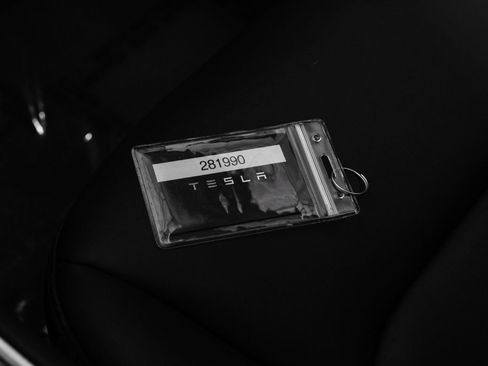 Used 2025 Tesla Model Y Long Range image 61