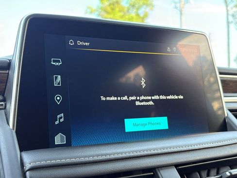 Used 2023 Chevrolet Suburban Premier RWD image 21