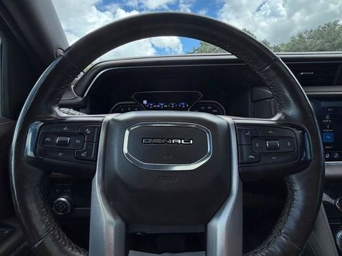 Used 2021 GMC Yukon Denali w/ Denali Premium Package RWD image 22