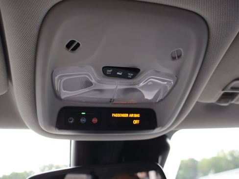 New 2026 Chevrolet TrailBlazer LT w/ Convenience Package FWD image 18