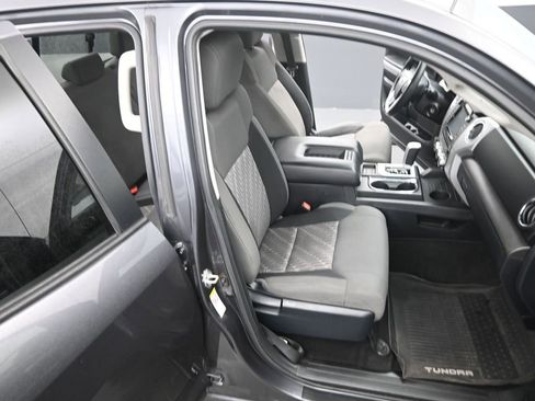 Used 2018 Toyota Tundra SR5 w/ TRD Off Road Package image 22