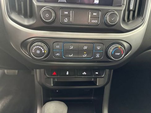 Used 2022 Chevrolet Colorado LT w/ LT Convenience Package image 28