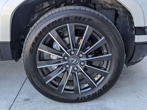 Used 2026 Lexus GX 550 Luxury+ w/ Accessory Package (2T) image 30