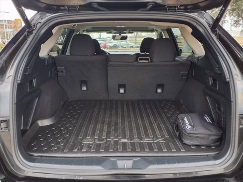 Used 2023 Subaru Outback Premium image 20
