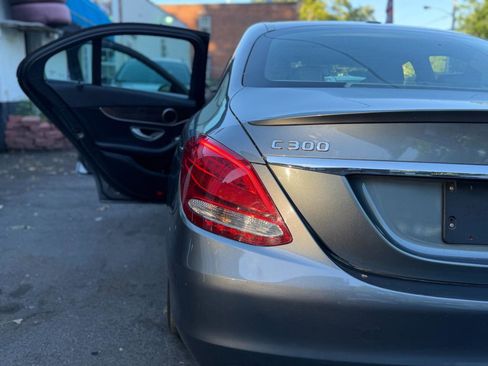 Used 2018 Mercedes-Benz C 300 4MATIC Sedan image 51