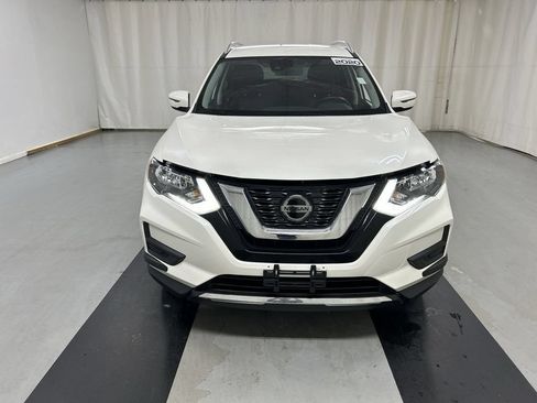 Used 2020 Nissan Rogue SV AWD/4WD image 3