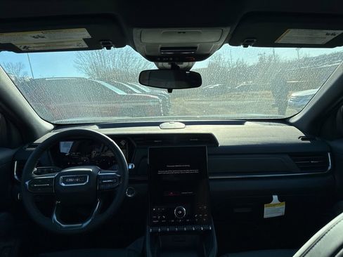 New 2026 GMC Terrain AT4 w/ LPO, Black Badging Package image 23